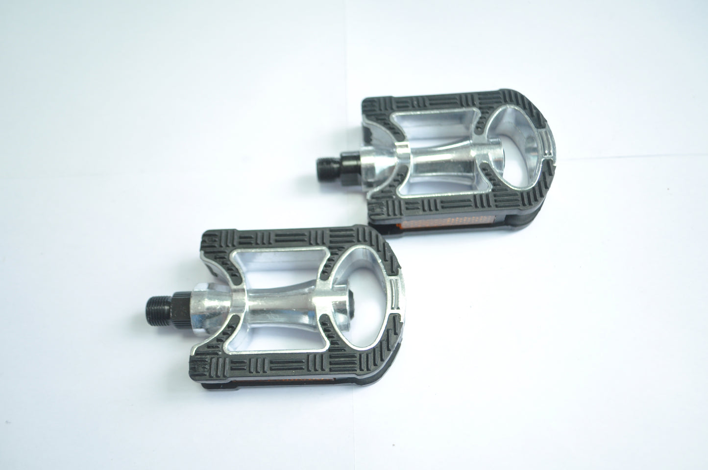 Педалі Feimin FP-910 MTB 9/16" сріб+чорн.