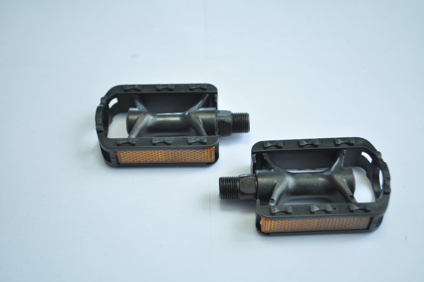 Педаль YUANDA YD-D05 9/16" без підшипника