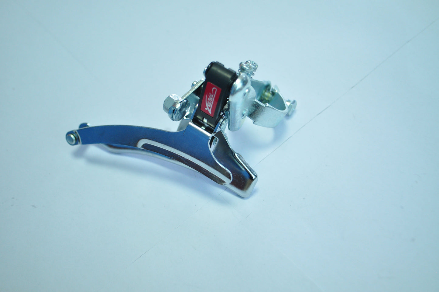 Перемикач передній в.тяга 28.6 мм 42T